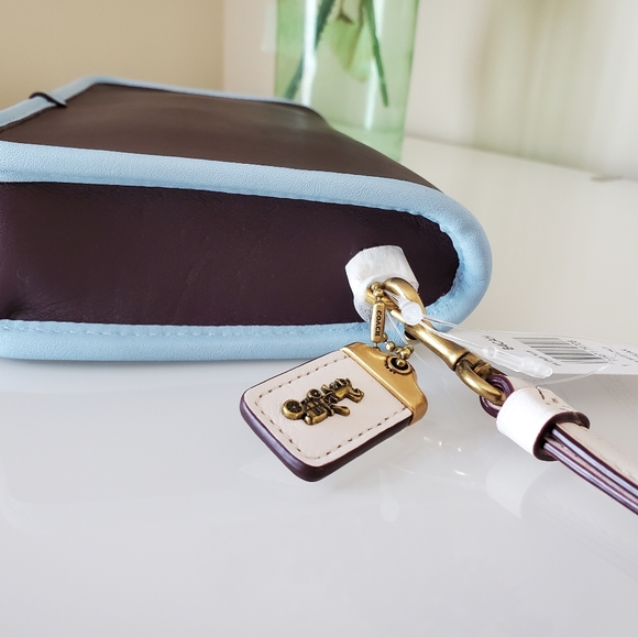 Coach Britt Wristlet in Colorblock - Picture 7 of 12